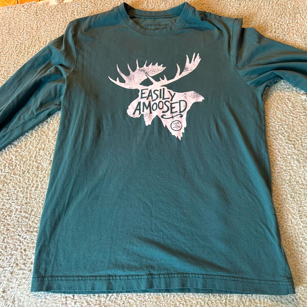 Men’s long sleeved t shirt. Siege green. Mens medium. Like new condition.